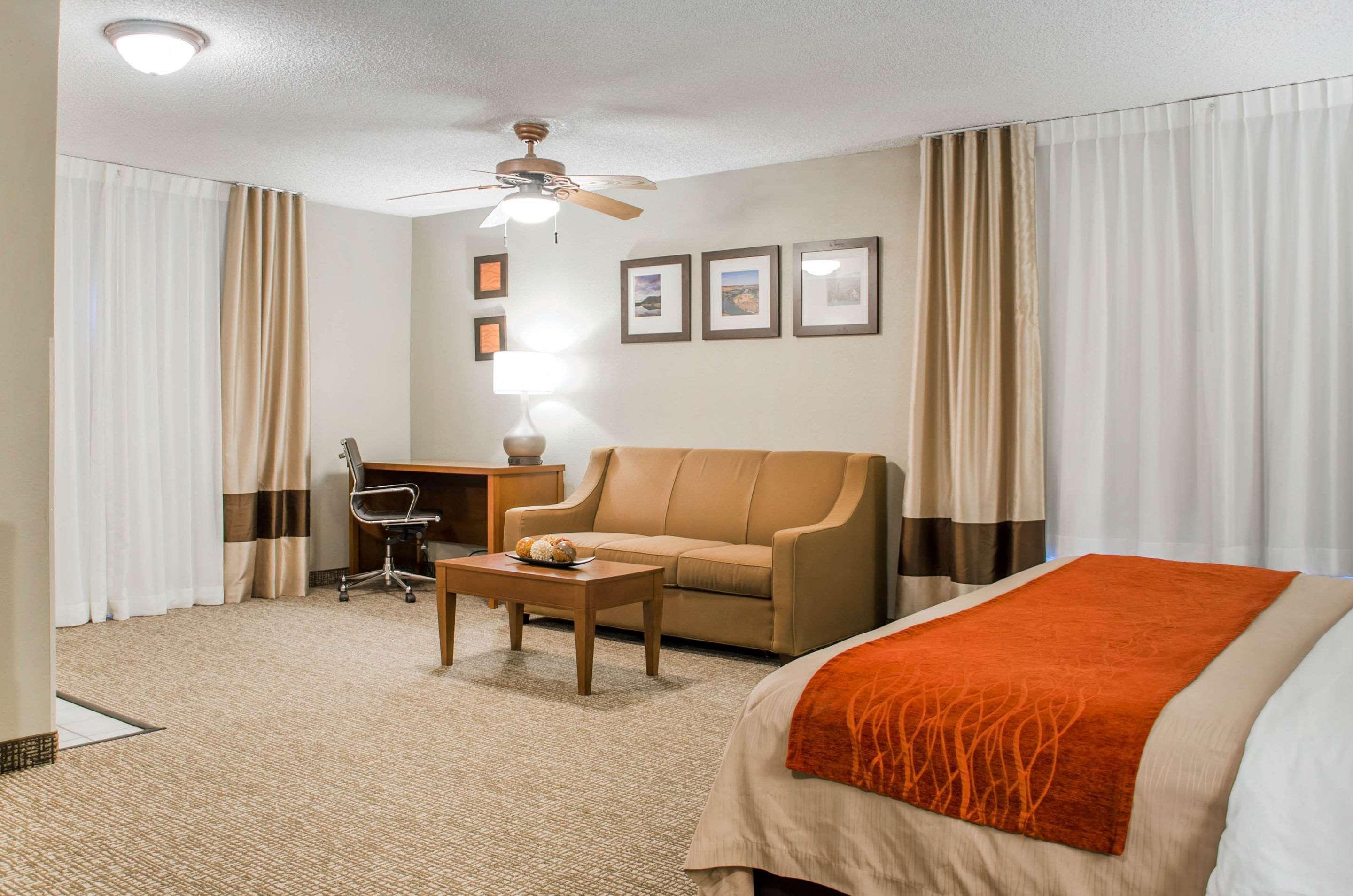 Comfort Inn 2*
